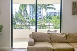 2500 Parkview Dr, Hallandale Beach, FL 33009 - Photo 10