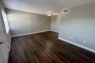 2605 NW 135th St, Miami, FL 33167 - Photo 2