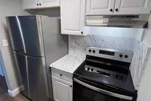 2605 NW 135th St, Miami, FL 33167 - Photo 6