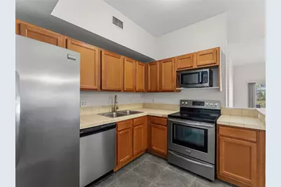 504 7th Square #103, Vero Beach, FL 32962 - Photo 6