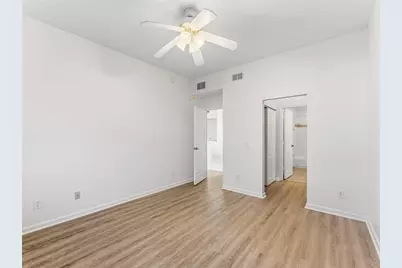 504 7th Square #103, Vero Beach, FL 32962 - Photo 10