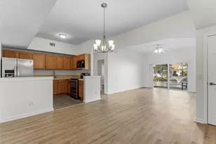 504 7th Sq, Vero Beach, FL 32962 - Photo 4