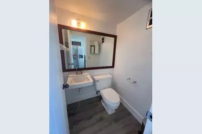 287 E Oakland Park Boulevard, Oakland Park, FL 33334 - Photo 8