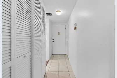 6075 N Sabal Palm Boulevard #301, Tamarac, FL 33319 - Photo 10