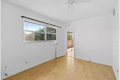6075 N Sabal Palm Boulevard #301, Tamarac, FL 33319 - Photo 18
