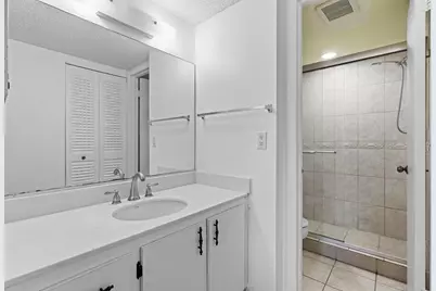 6075 N Sabal Palm Boulevard #301, Tamarac, FL 33319 - Photo 14