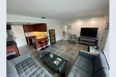 2056 NE 9th Avenue, Fort Lauderdale, FL 33305 - Photo 2