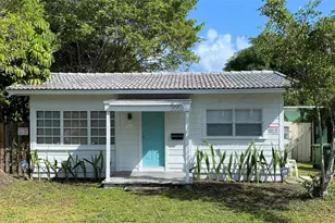 2056 NE 9th Ave, Wilton Manors, FL 33305 - Photo 1