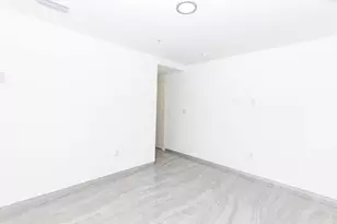 700 NE 14th Ave, Fort Lauderdale, FL 33304 - Photo 8