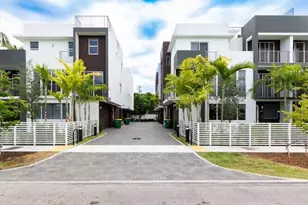 700 NE 14th Ave, Fort Lauderdale, FL 33304 - Photo 1