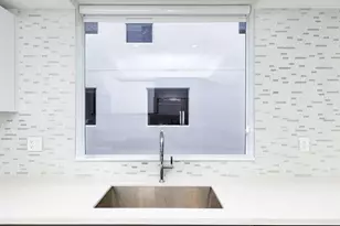 700 NE 14th Ave, Fort Lauderdale, FL 33304 - Photo 22