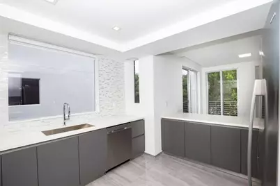 700 NE 14th Avenue #206, Fort Lauderdale, FL 33304 - Photo 14