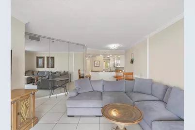 18260 N Bay Road #304, Sunny Isles Beach, FL 33160 - Photo 4