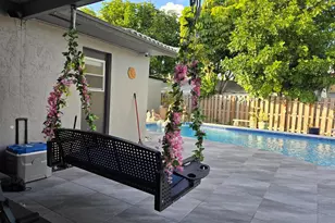 7811 NW 40th Ct, Coral Springs, FL 33065 - Photo 10