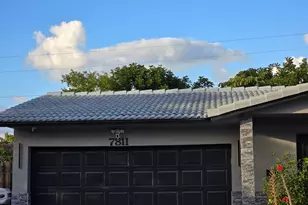 7811 NW 40th Ct, Coral Springs, FL 33065 - Photo 8