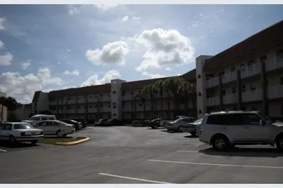 8040 N Sunrise Lakes Drive #303, Fort Lauderdale, FL 33322 - Photo 2