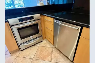 2760 Yacht Club Boulevard #10G, Fort Lauderdale, FL 33304 - Photo 8