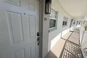 140 NE 28th Ave, Pompano Beach, FL 33062 - Photo 4