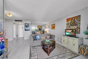 2639 N Riverside Dr, Pompano Beach, FL 33062 - Photo 10