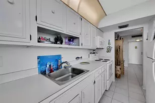 2639 N Riverside Dr, Pompano Beach, FL 33062 - Photo 14