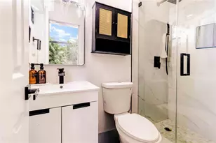 2515 NE 207th St, Miami, FL 33180 - Photo 32