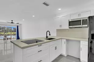 2451 SW 82nd Ave, Davie, FL 33324 - Photo 8