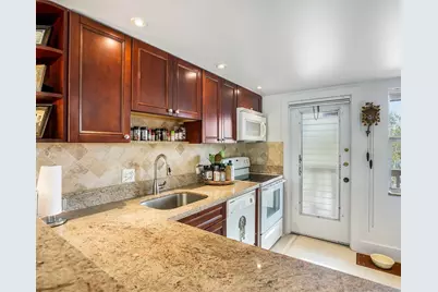 4700 Washington Street #301, Hollywood, FL 33021 - Photo 12