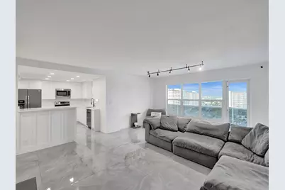 3500 Galt Ocean Drive #1109, Fort Lauderdale, FL 33308 - Photo 2