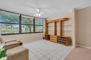 10643 W Clairmont Cir, Tamarac, FL 33321 - Photo 20