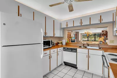 10643 W Clairmont Circle #202, Tamarac, FL 33321 - Photo 4