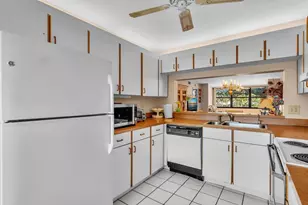 10643 W Clairmont Cir, Tamarac, FL 33321 - Photo 4