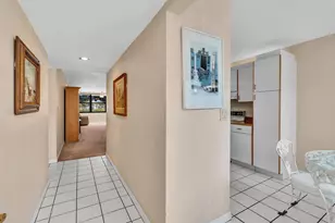 10643 W Clairmont Cir, Tamarac, FL 33321 - Photo 2