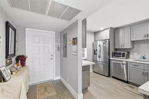 800 Cypress Grove Dr, Pompano Beach, FL 33069 - Photo 6