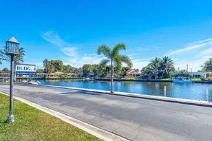 140 Cypress Club Dr, Pompano Beach, FL 33060 - Photo 2