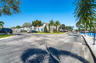 140 Cypress Club Dr, Pompano Beach, FL 33060 - Photo 38