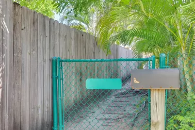 1933 Taylor Street, Hollywood, FL 33020 - Photo 12