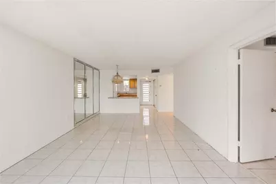 8081 N Sunrise Lakes Drive #203, Sunrise, FL 33322 - Photo 8