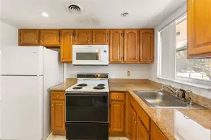 8081 N Sunrise Lakes Dr, Fort Lauderdale, FL 33322 - Photo 4