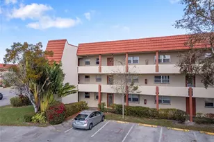 8081 N Sunrise Lakes Dr, Fort Lauderdale, FL 33322 - Photo 14