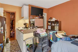 154 NW 67th St, Miami, FL 33150 - Photo 20