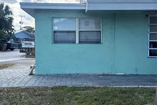 299 SE 12th Ave, Deerfield Beach, FL 33441 - Photo 18