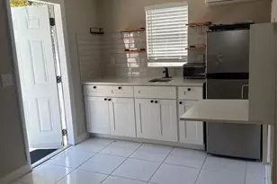 299 SE 12th Ave, Deerfield Beach, FL 33441 - Photo 2