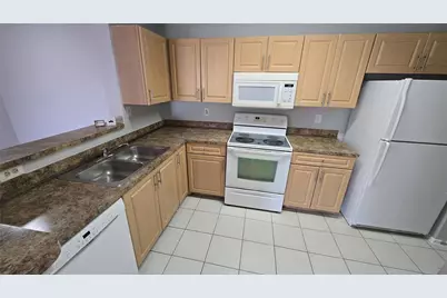 11205 W Atlantic Boulevard #305, Coral Springs, FL 33071 - Photo 2