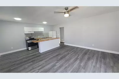 7725 Harding Avenue #7, Miami Beach, FL 33141 - Photo 2