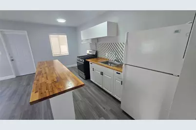 7725 Harding Avenue #7, Miami Beach, FL 33141 - Photo 6