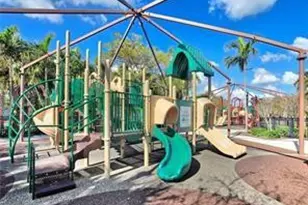 2651 S Palm Aire Dr, Pompano Beach, FL 33069 - Photo 34