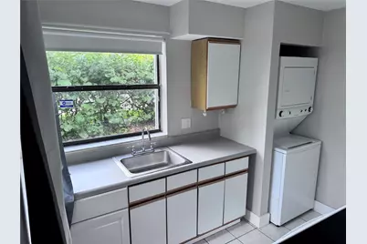 805 N Franklin Avenue #805C, Homestead, FL 33034 - Photo 8