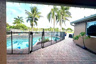 5040 SW 117th Way, Cooper City, FL 33330 - Photo 8