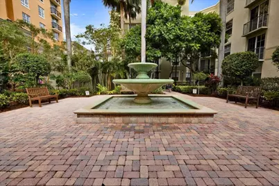 651 Okeechobee Boulevard #801, West Palm Beach, FL 33401 - Photo 20