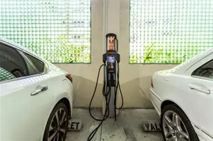 411 N New River Dr, Fort Lauderdale, FL 33301 - Photo 88